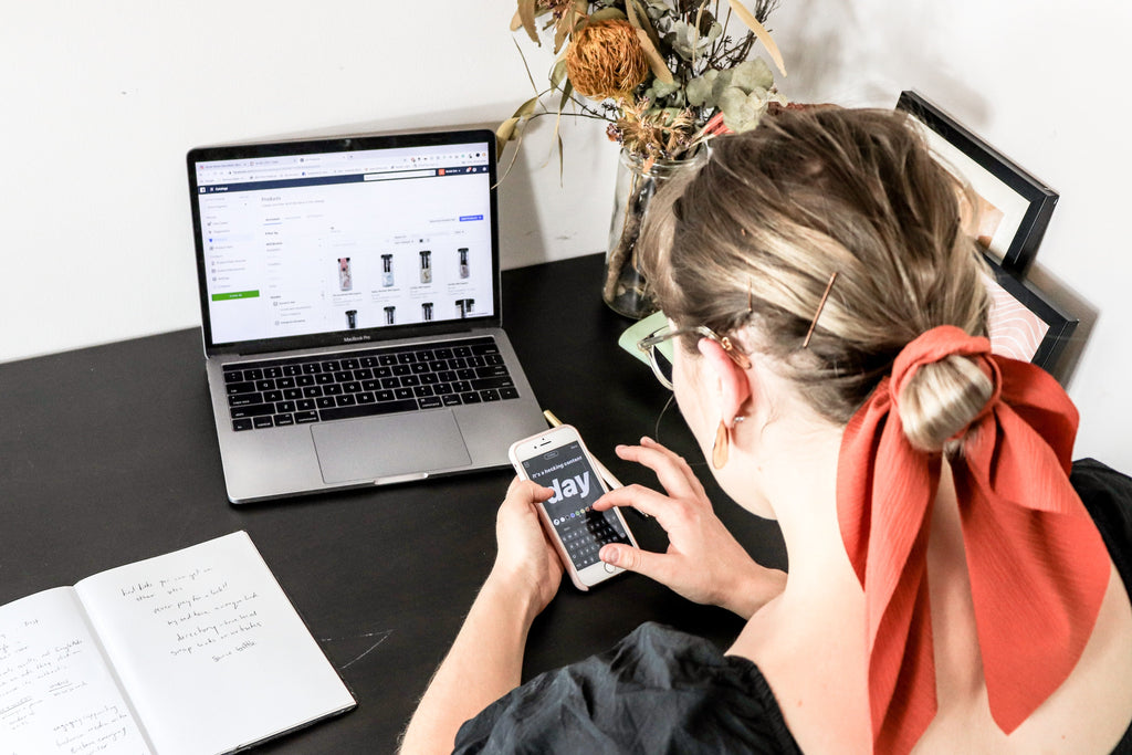 How To Add A Link Towards The First Collection That Contains A Product